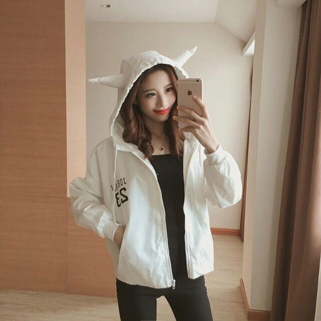Áo khoác hai sừng 23