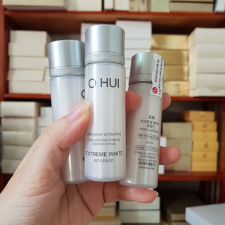 Mua 5 tặng 1 - SỮA DƯỠNG TRẮNG DA TINH THỂ TUYẾT KHÔNG KÍCH ỨNG OHUI EXTREME WHITE EMULSION 20ml/ sp Công ty chính hãng