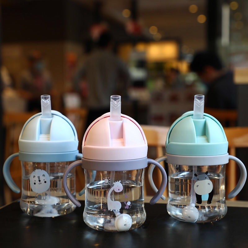 Bình tập uống nước cho bé
