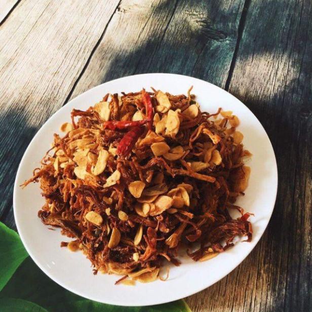 khô heo cháy tỏi cao cấp - thơm ngon đậm vị - hủ 100g / 300g / 500g | BigBuy360 - bigbuy360.vn