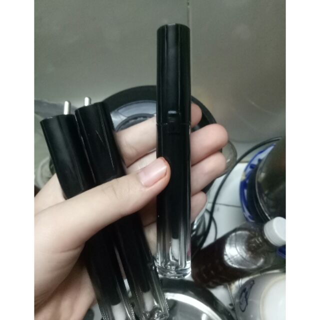 Vỏ son kem rỗng bóng