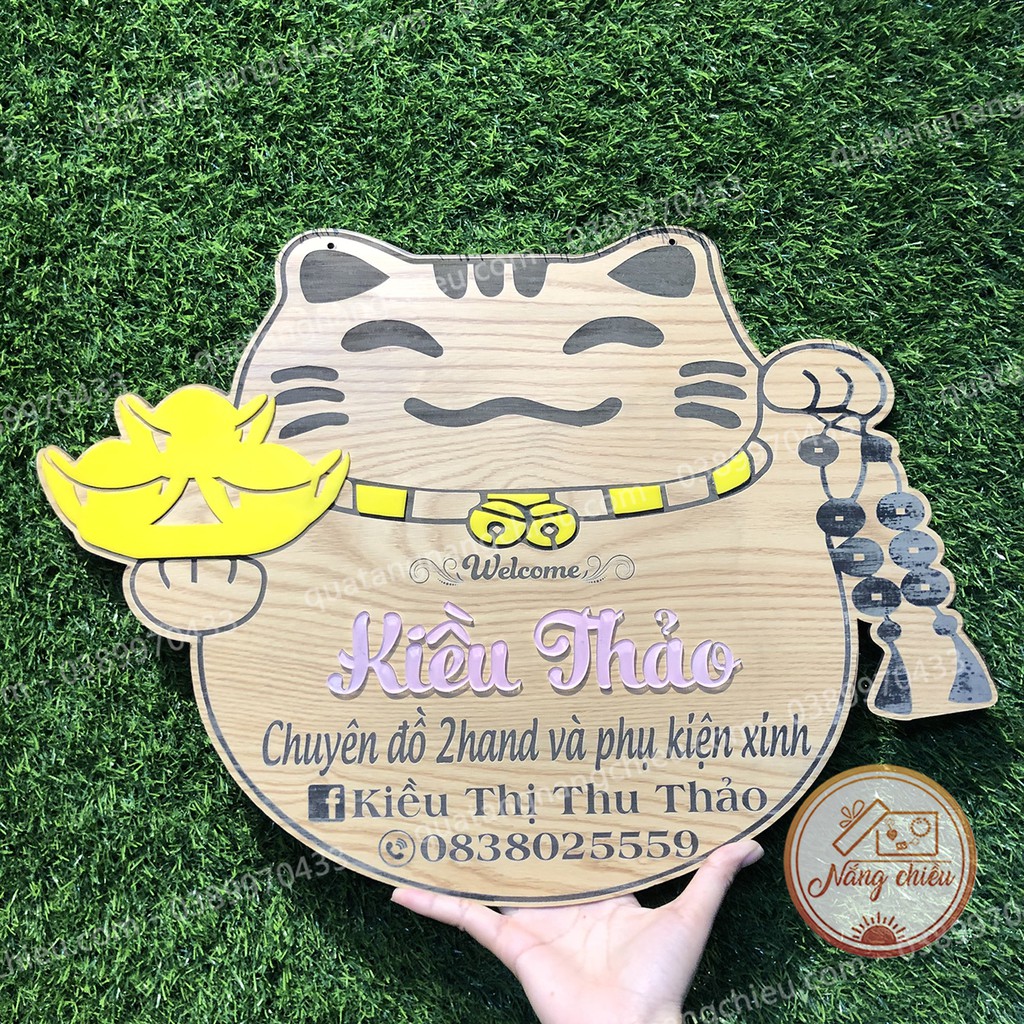 Bảng gỗ mèo thần tài may mắn_ Bảng treo trước cửa hàng_ bảng hiệu bán hàng online_ bảng hiệu xinh giá rẻ