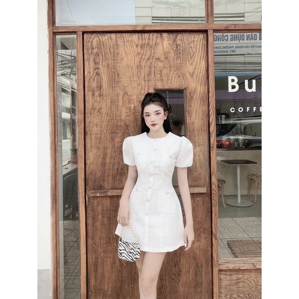 ĐẦM XỐP 4 TÚI PHỐI NÚT NGỌC