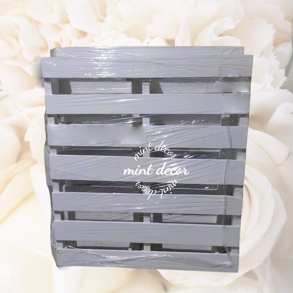 Giường Pallet Gỗ Thông Màu Trắng Gấp Gọn Chân Cao Đa Dạng Kích Thước