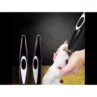 Tông đơ tỉa lông bàn chân ở thú cưng