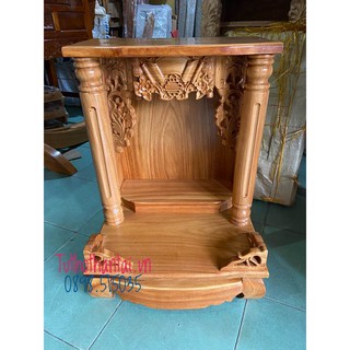 Bàn thờ thần tài gỗ gõ đỏ cột tròn trơn.