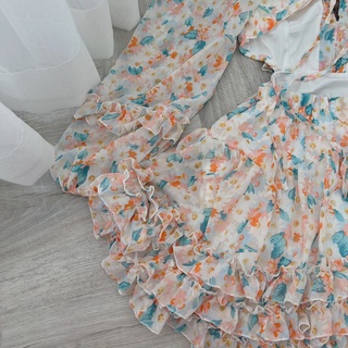 ĐẦM HOA BÈO CUTOUT LƯNG