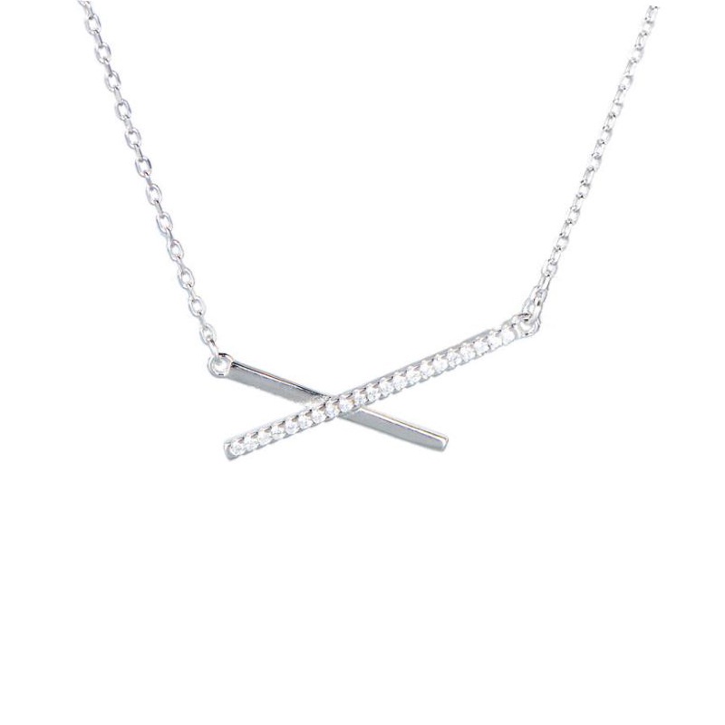 Dây chuyền mặt hình chữ X đính kim cương nhân tạo sang trọng