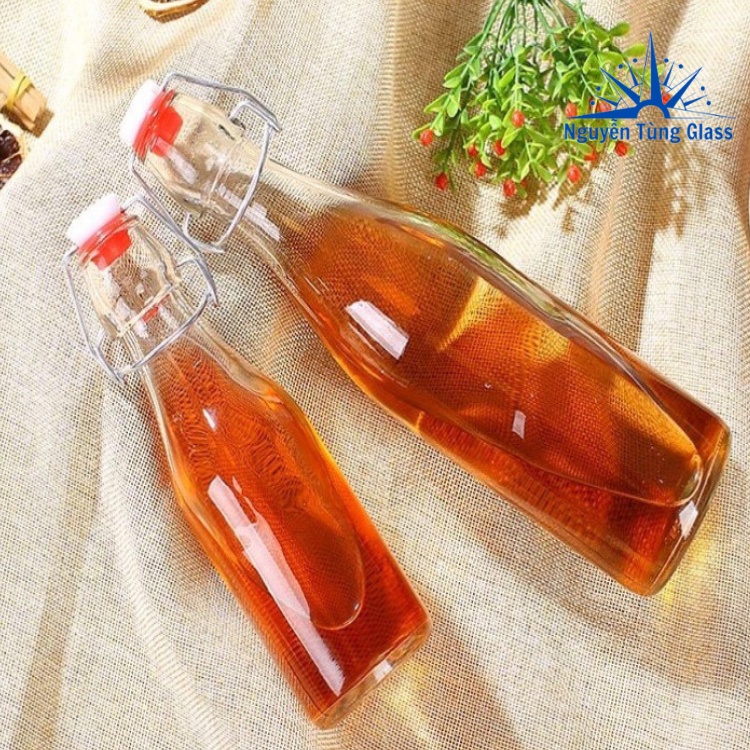 Chai thủy tinh tròn nắp gài  1000ml