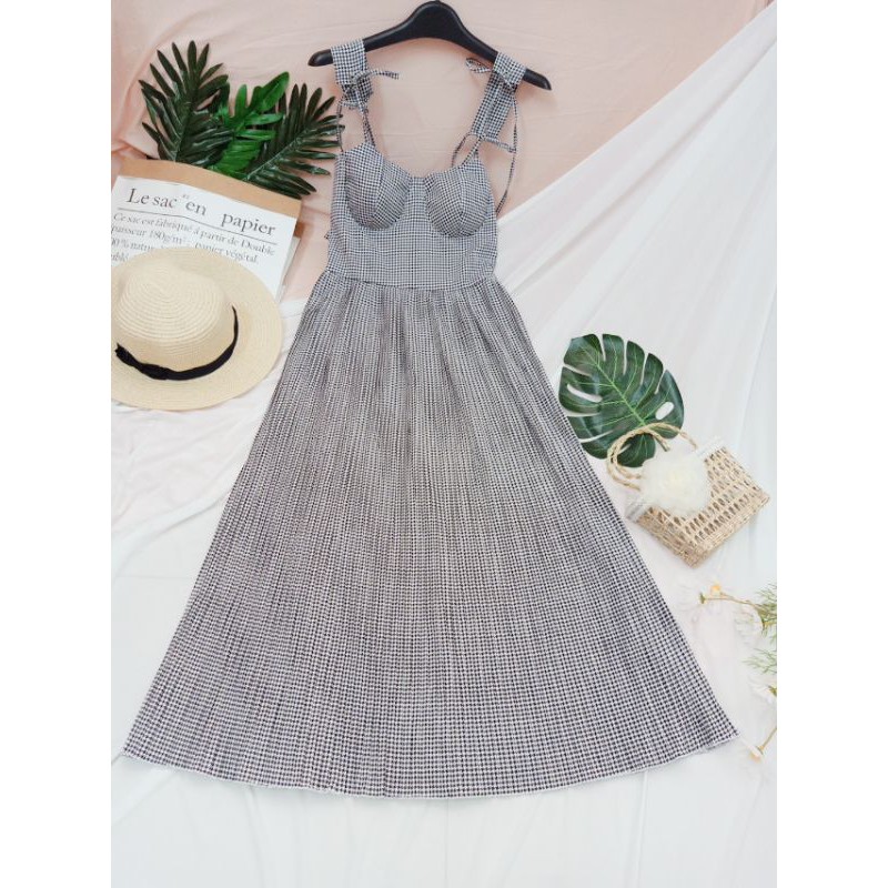 Đầm 2 dây caro dập ly