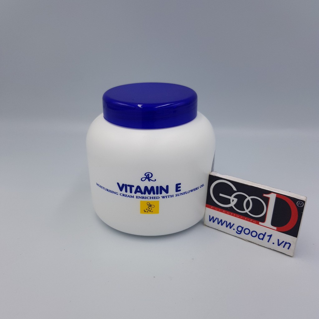 Kem Dưỡng Ẩm Chống Nẻ Vitamin E Thái Lan 200g