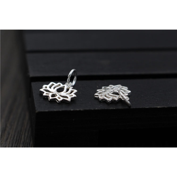 Mặt Dây Chuyền Bằng Bạc 925 Hình Hoa Sen Nhỏ Xinh