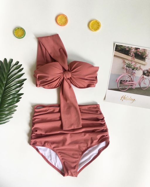 Bikini lệch vai cạp cao