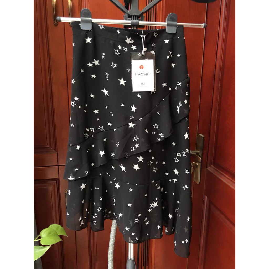 Chân váy đen voan midi dáng dài vạt chéo họa tiết sao Ulzzang