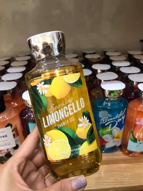 Sữa tắm bath and body