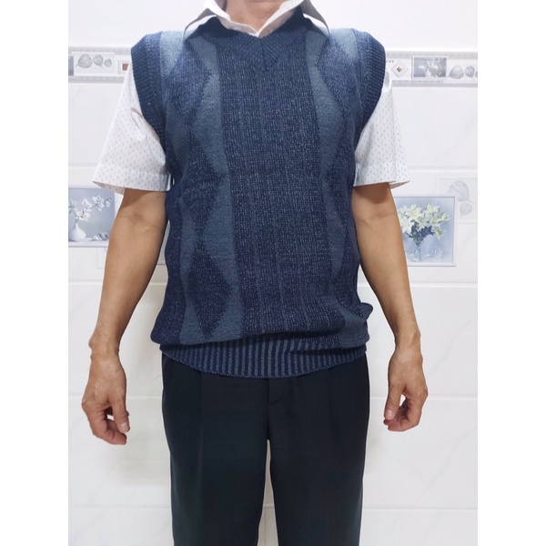 Áo len nam sat nách