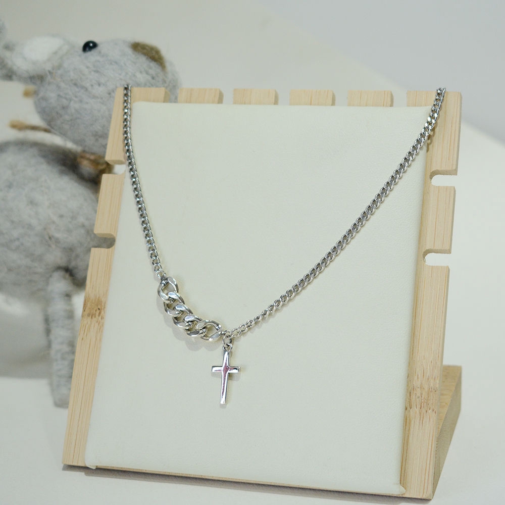 Dây Chuyền Mặt Thánh Giá Phong Cách Retro