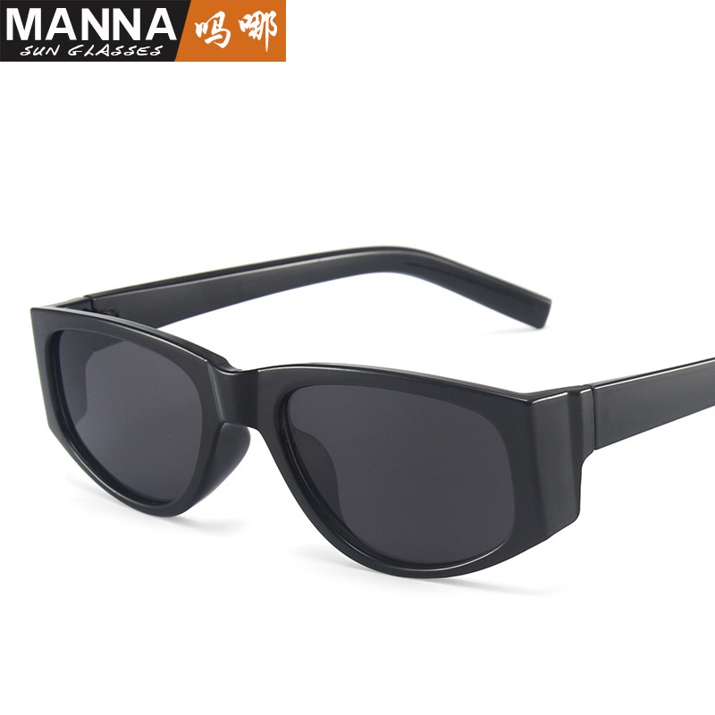 Kính Mát Hình Mắt Mèo Thời Trang Cá Tính Cho Nữ