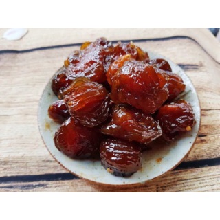 Mận xào, chuối mận ong thái lan