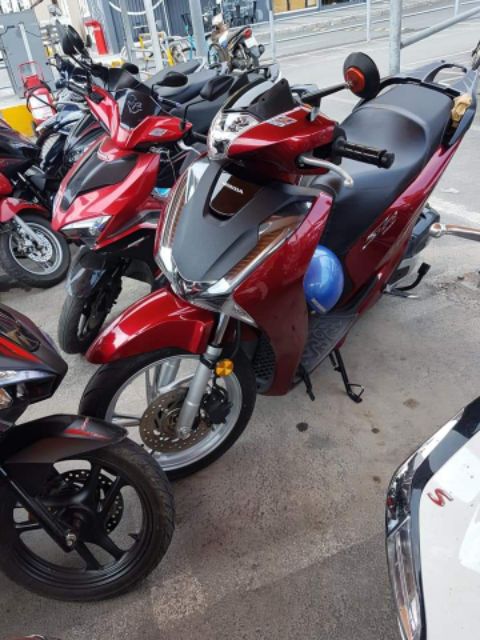 Pát vòng kẹp phuộc mắt mèo