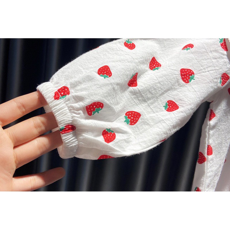 AG02 - Áo sơ mi cổ tròn bé gái, áo kiểu tiểu thư, họa tiết dâu tây  - Richkid123