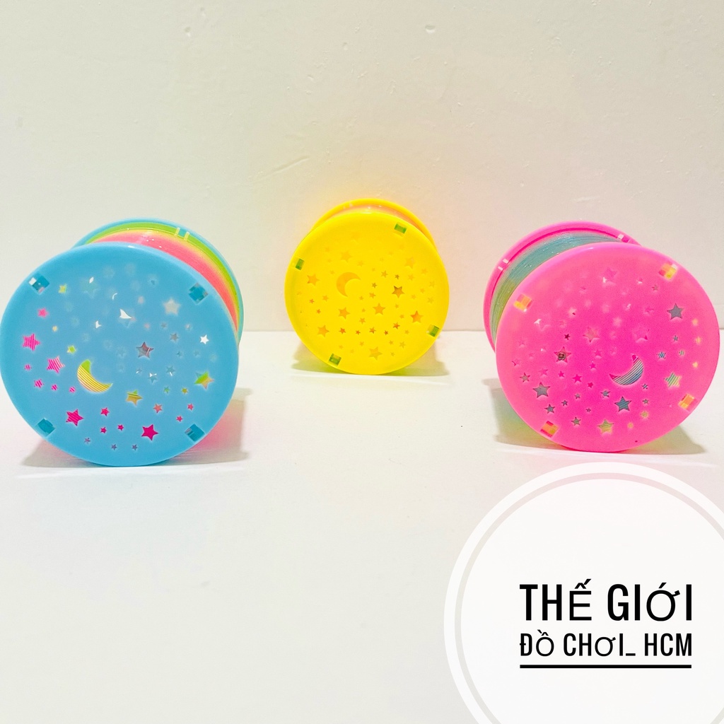 [HOT- HOTTREND] Đồ chơi Lò Xo Cầu Vòng/ Rainbow Chiếu Sáng Ngôi Sao rất dễ thương dành cho bé yêu.