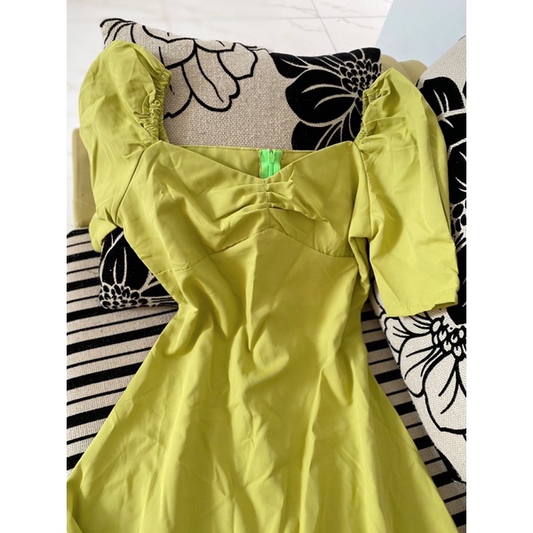 Đầm xanh bơ hot trend