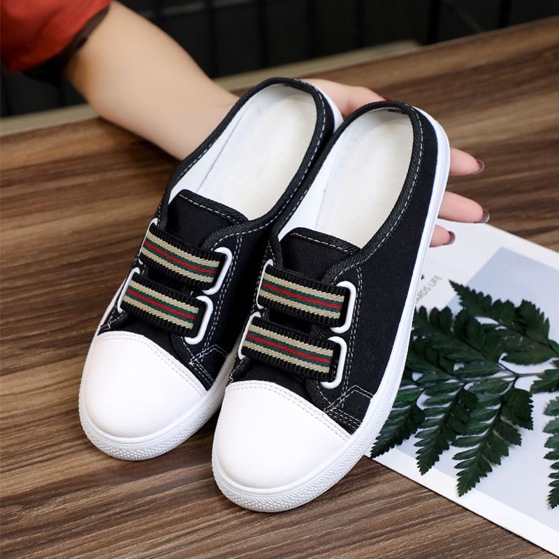 Giày sneaker nữ đế bệt chống trượt