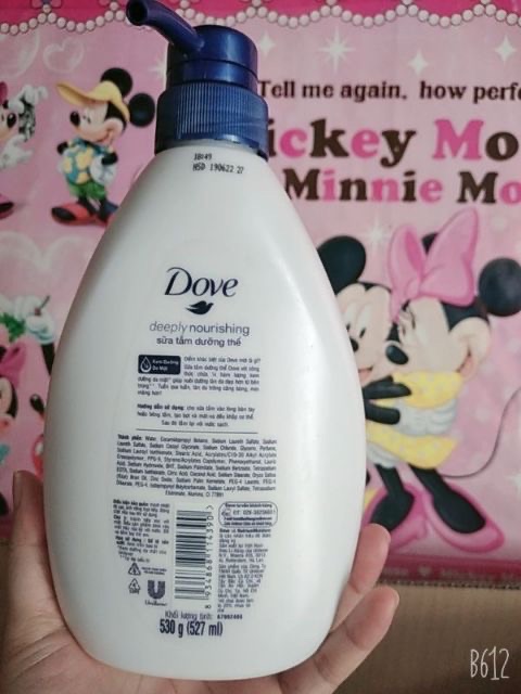 Sữa Tắm Dưỡng Ẩm Chuyên Sâu Dove (530g)