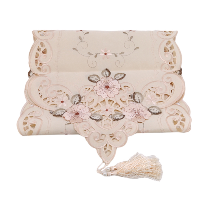 Khăn trải bàn thêu viền ren phong cách cổ điển