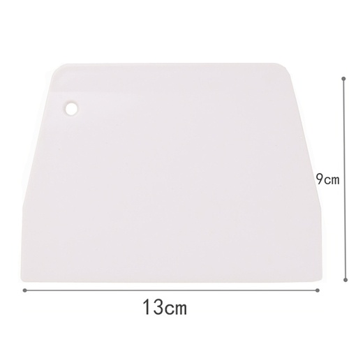 Dao cắt bánh vét bột làm bánh bằng nhựa cao cấp hình thang có lỗ treo