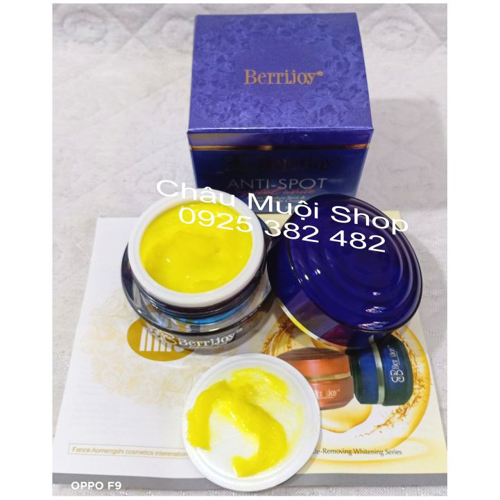 Bộ Kem Dưỡng Trắng Da Mờ Nám Berrijoy Pháp -  Ngày + Đêm