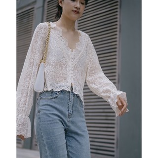 Áo ren mây cổ V tay dài vintage