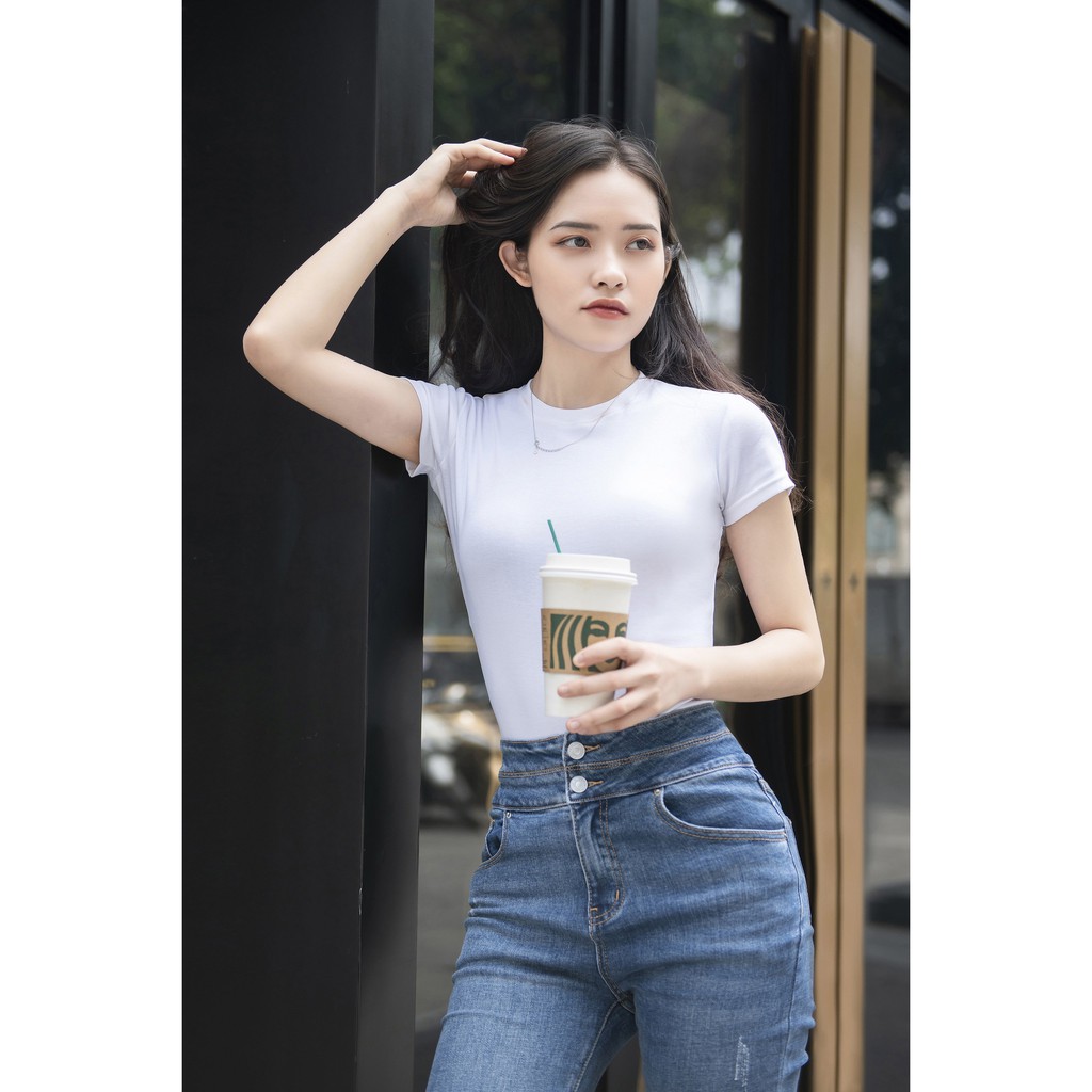 Áo bodysuit Rosie cộc tay cổ tròn CECCI màu trắng cotton borip | BigBuy360 - bigbuy360.vn