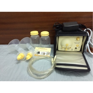 Thanh lý máy hút sữa Medela pump