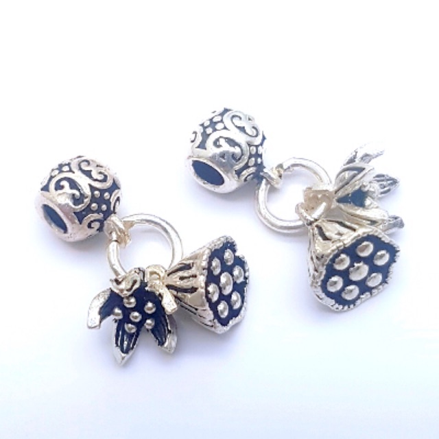 Charm bạc hoa và đài sen - MH190
