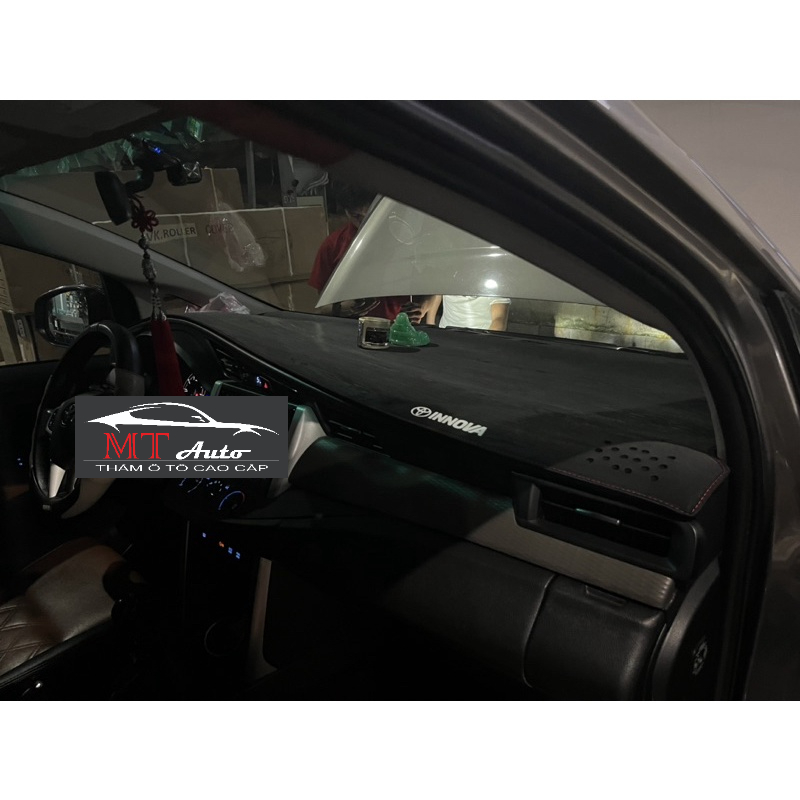 Thảm Taplo Toyota INNOVA 2017 - 2022