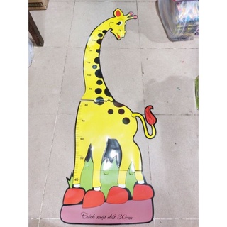 Hươu xốp đo chiều cao