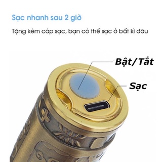 Máy cạo râu mini cầm tay.