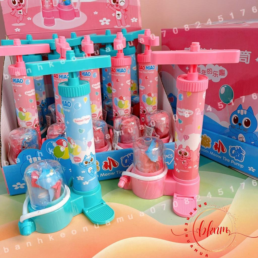 Sỉ- Lốc 12 kẹo đồ chơi ống bơm xe đạp/ bơm bong bóng (có kèm bong bóng và kẹo) cho bé Hongkong cái 58gam