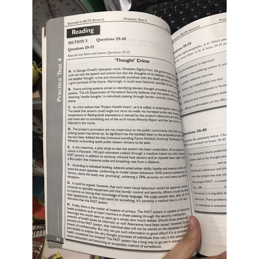 Sách - Succeed in Ielts General
