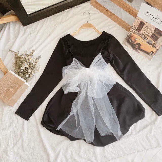 ĐẦM ĐEN TAY DÀI PHỐI LƯỚI THỜI TRANG