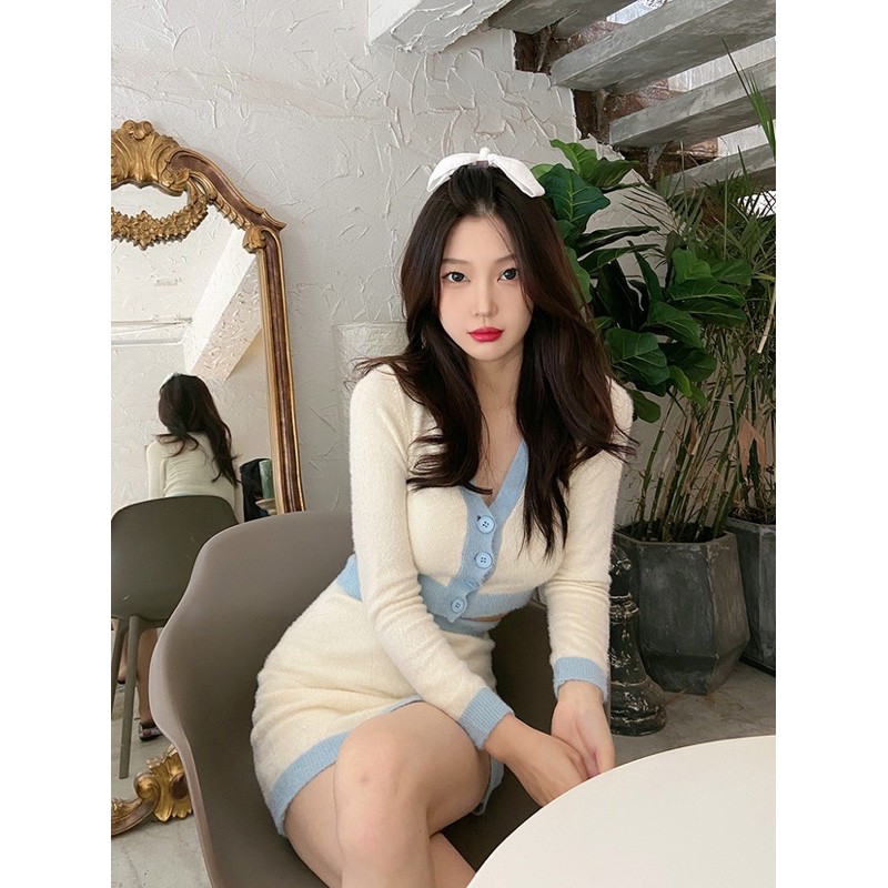 Set áo croptop tay dài+chân váy len lông thời trang