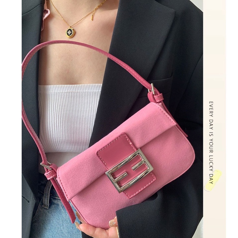 Bán Sỉ Túi Xách Đeo Vai / Tay baguette Màu Hồng Nhám retro baguette niche Mới Cho Nữ