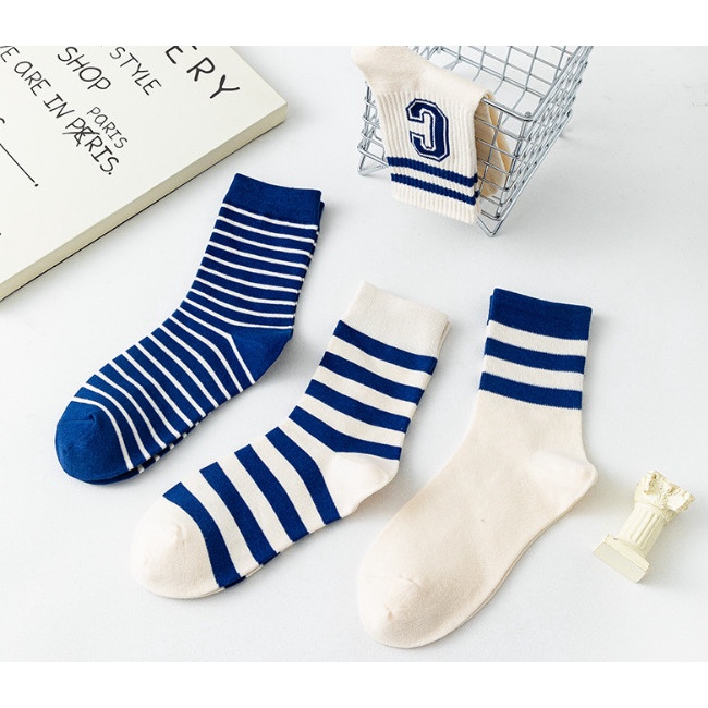 Vớ Tất chữ C màu kem xanh cao cổ Nam Nữ phong cách thể thao, trẻ trung, năng động.