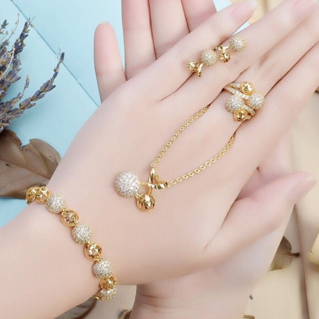 Bộ trang sức nữ hạt châu đồng non dát vàng 18k