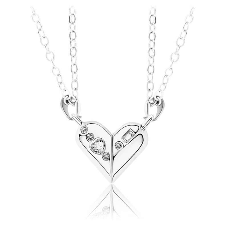 Set 2 Vòng cổ Mặt Trái Tim Có Nam Châm Cho Cặp Đôi