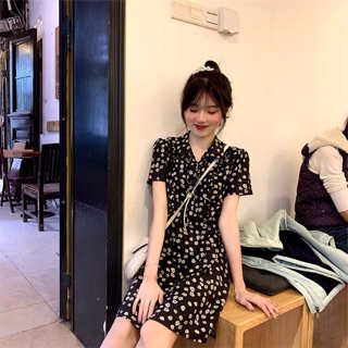 Váy đen hoa cúc nơ cổ HuynA
