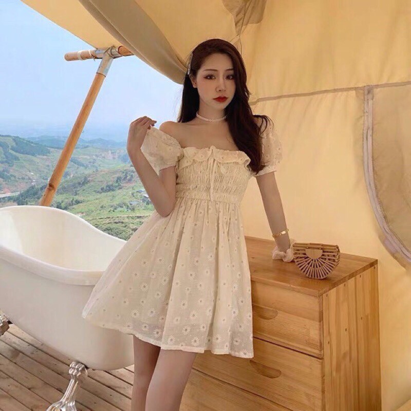 Đầm trắng hoa cúc trễ vai | BigBuy360 - bigbuy360.vn