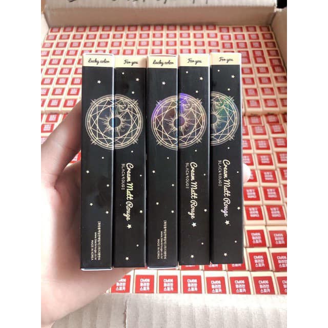 Son kem lì Black Rouge Cream Matt Rouge vỏ đen. chính hãng